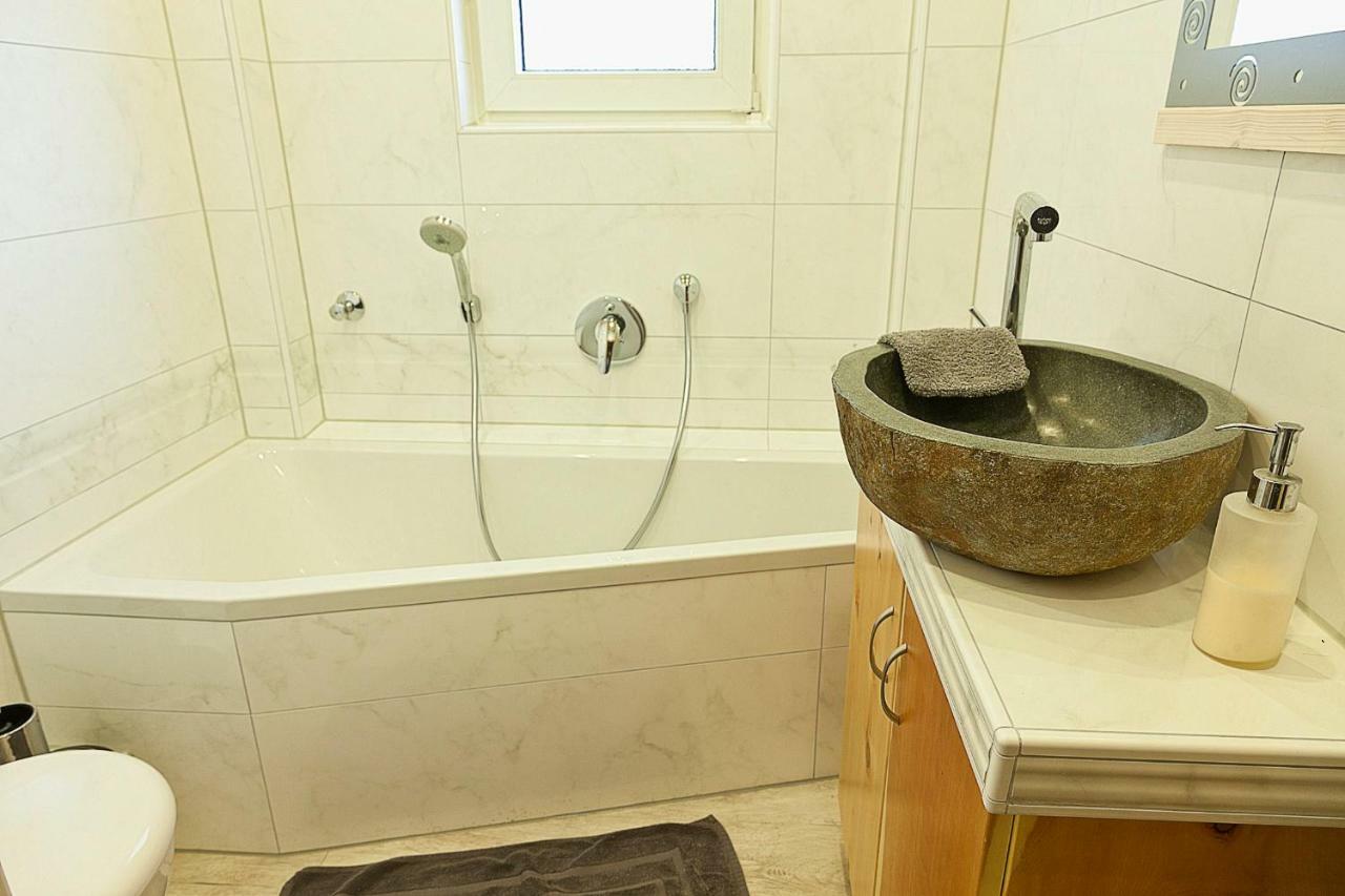 Ferienwohnung Kurrer Plankstadt Екстер'єр фото